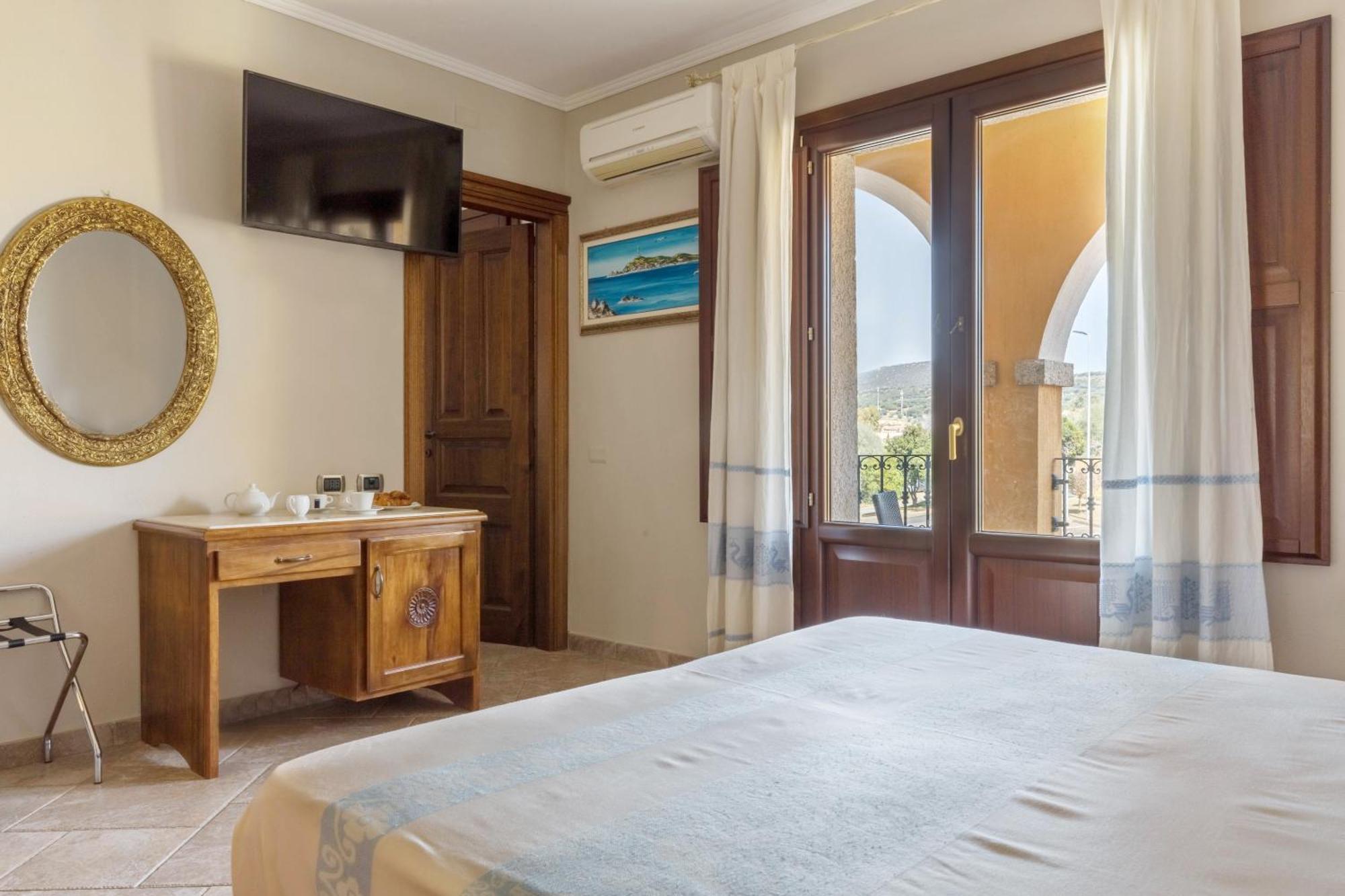 Hotel Sa Suergia Виласимиус Екстериор снимка